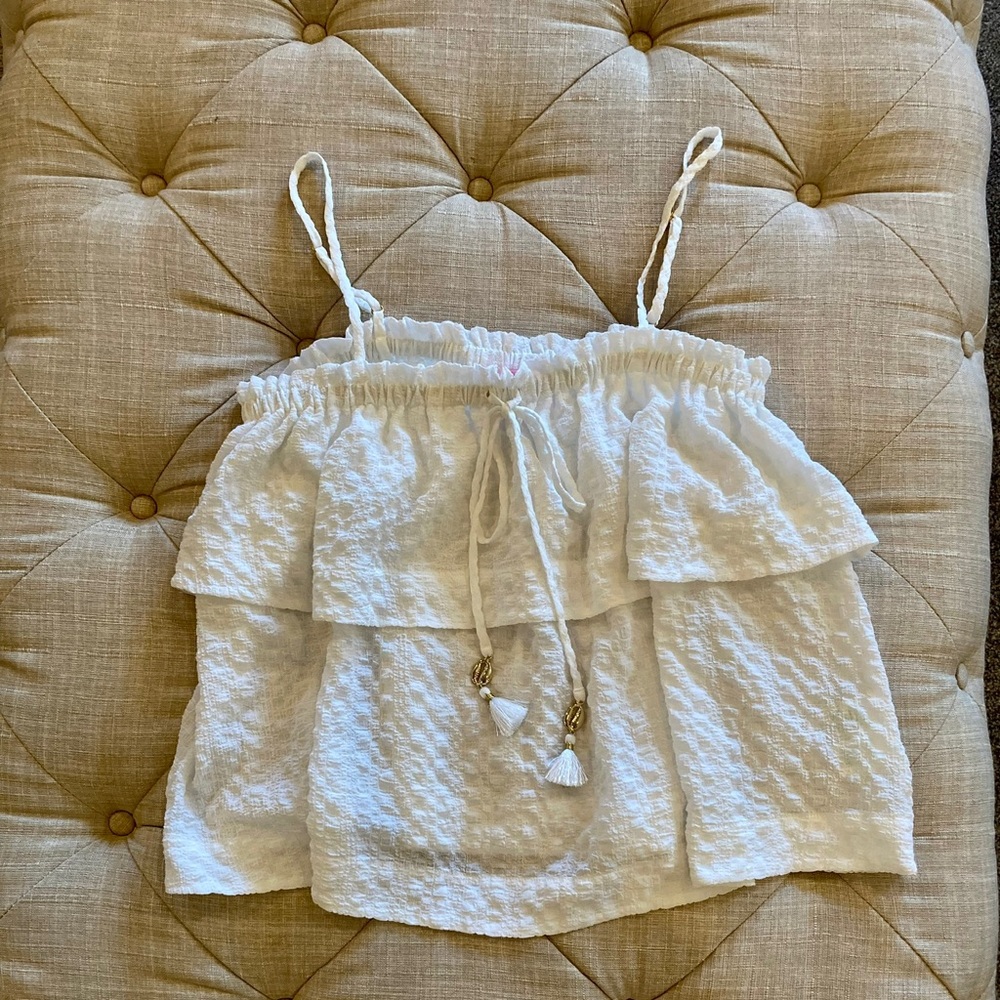 EUC medium Lilly Pulitzer top in white